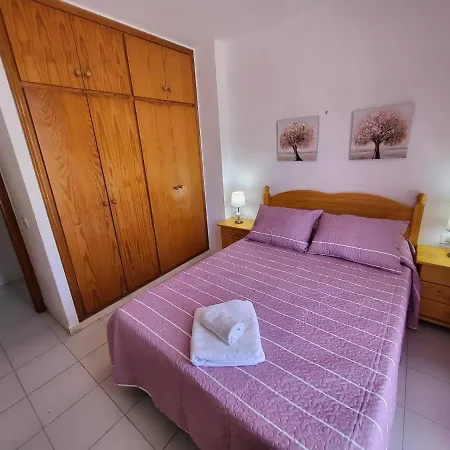 Garajonay Ii, Cristianos Apartment