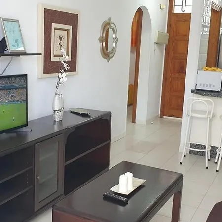 Garajonay Ii, Cristianos Apartman *