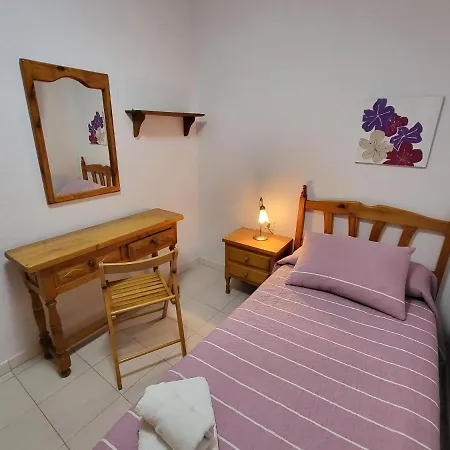 Garajonay Ii, Cristianos Apartman *
