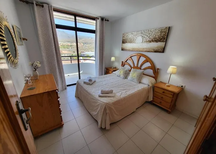 Garajonay Ii, Cristianos Apartman *